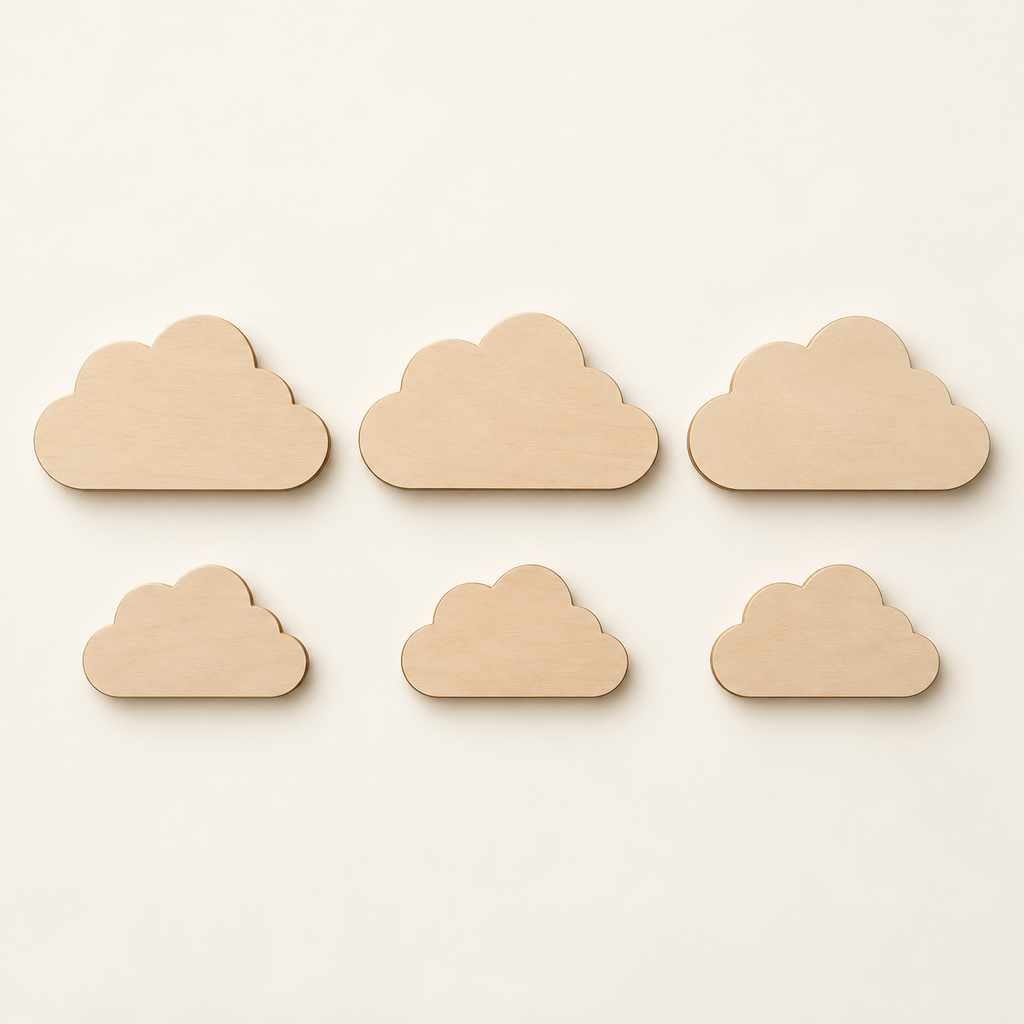 Lot complet de six décorations nuage en bois NUÉE