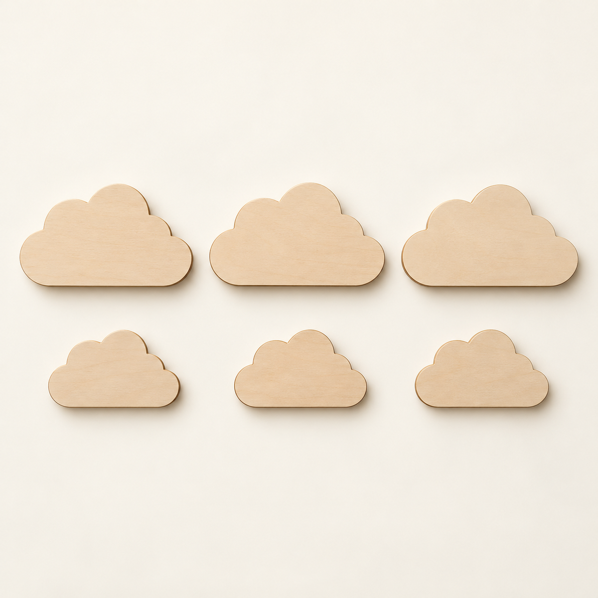 Lot complet de six décorations nuage en bois NUÉE
